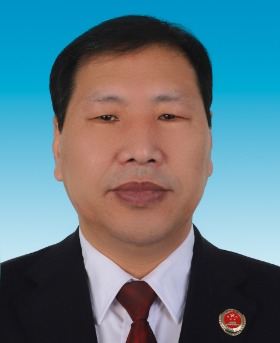 熊维军 蓝白照片.png